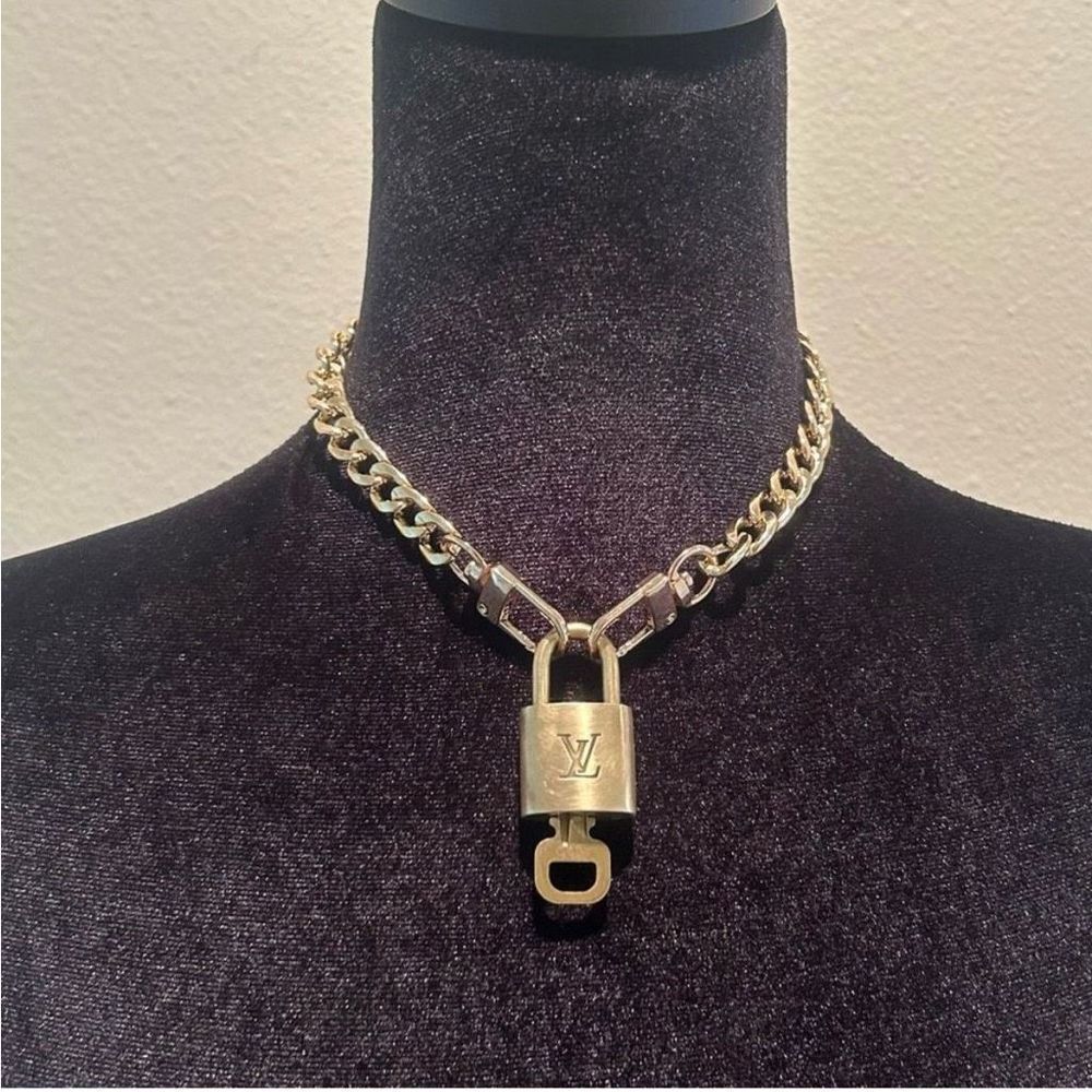 Louis Vuitton #316 Lock and Key Gold Brass with new unbranded chain​